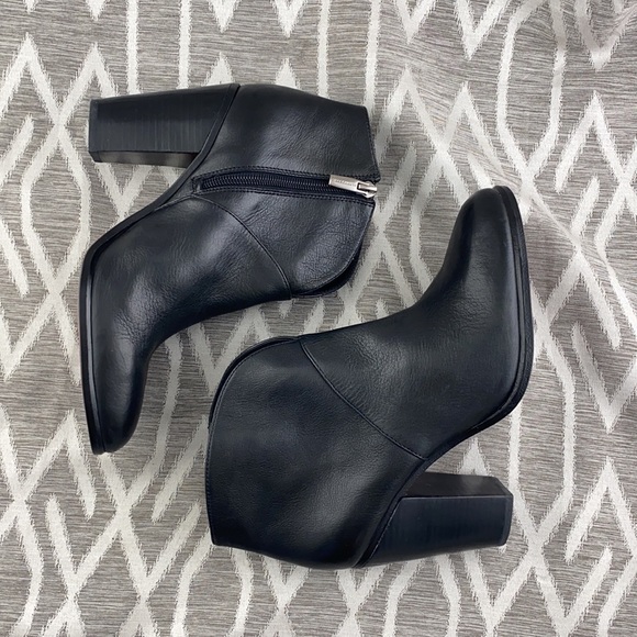 Vince Camuto Shoes - Vince Camuto Heeled Ankle Booties Black Leather